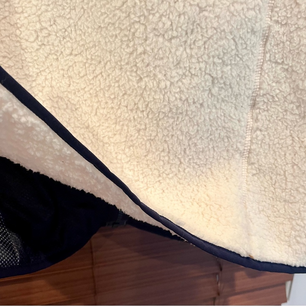 Lands End Women’s White Long Sleeve Cozy Full Zip Top - Picture 4 of 6